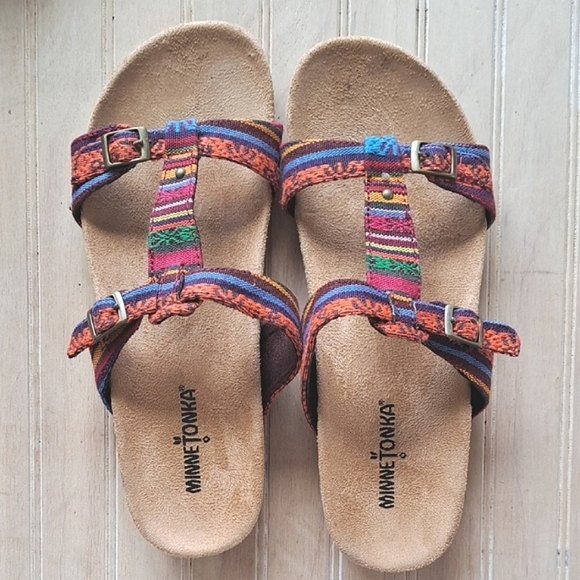 Minnetonka RAZ Aztec Knit Platform Embroidered Vibrant T-Strap Slides Sandals - Picture 1 of 10